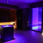 Moma Wellness & 3*