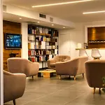 Moma Wellness & 3*