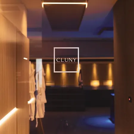 Moma Wellness&spa Hotel