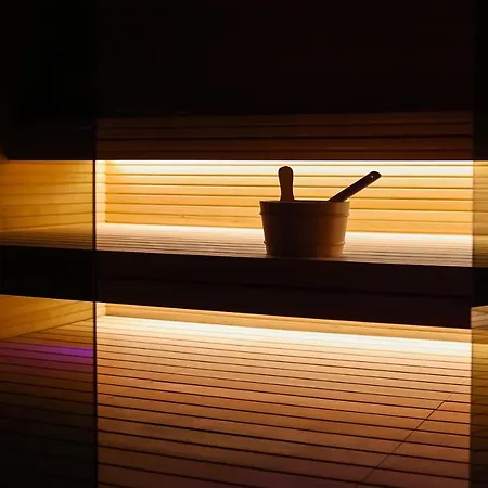 Hotel Moma Wellness & Lavello