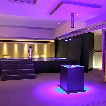 Moma Wellness &