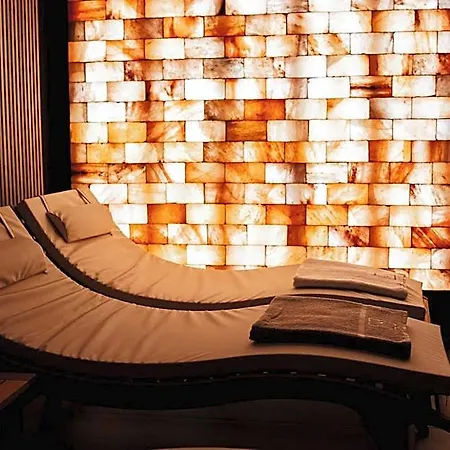 Moma Wellness & 3* Lavello