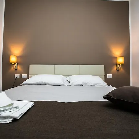 Hotel Moma Wellness & Lavello