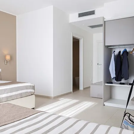 Moma Wellness & 3*