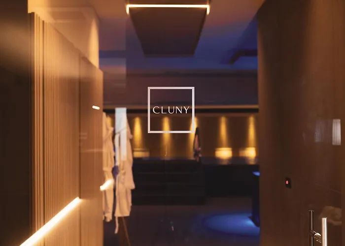 Moma Wellness & Hotel