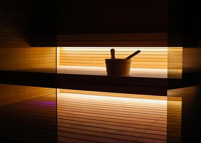 Hotel Moma Wellness & Lavello