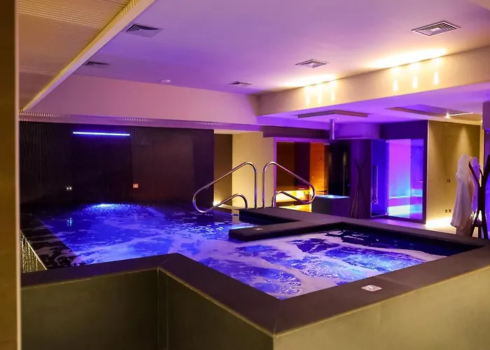 Hotel Moma Wellness & Lavello