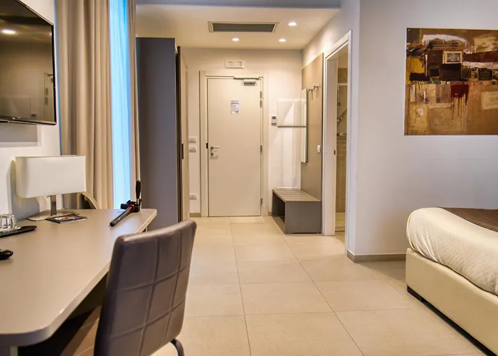 Hotel Moma Wellness & 3*